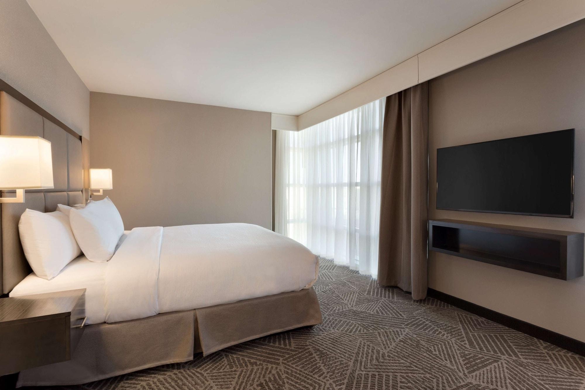 Embassy Suites By Hilton Kansas City Olathe Exterior foto